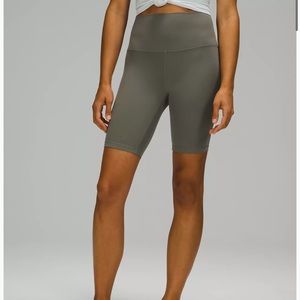 Lululemon Align Bike Short 8” sz 10 in “Blue Borealis” EUC